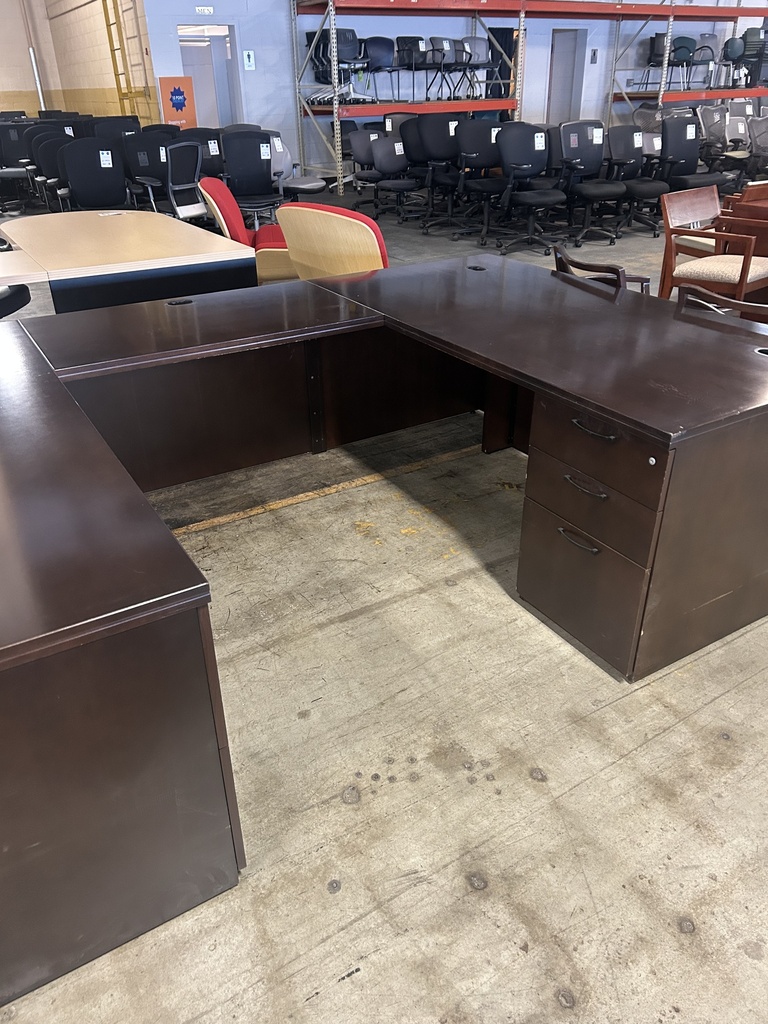 72x36x96 Veneer U Group LH Dark Walnut