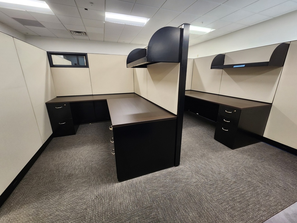 Steelcase Answer 6x7 Workstation 