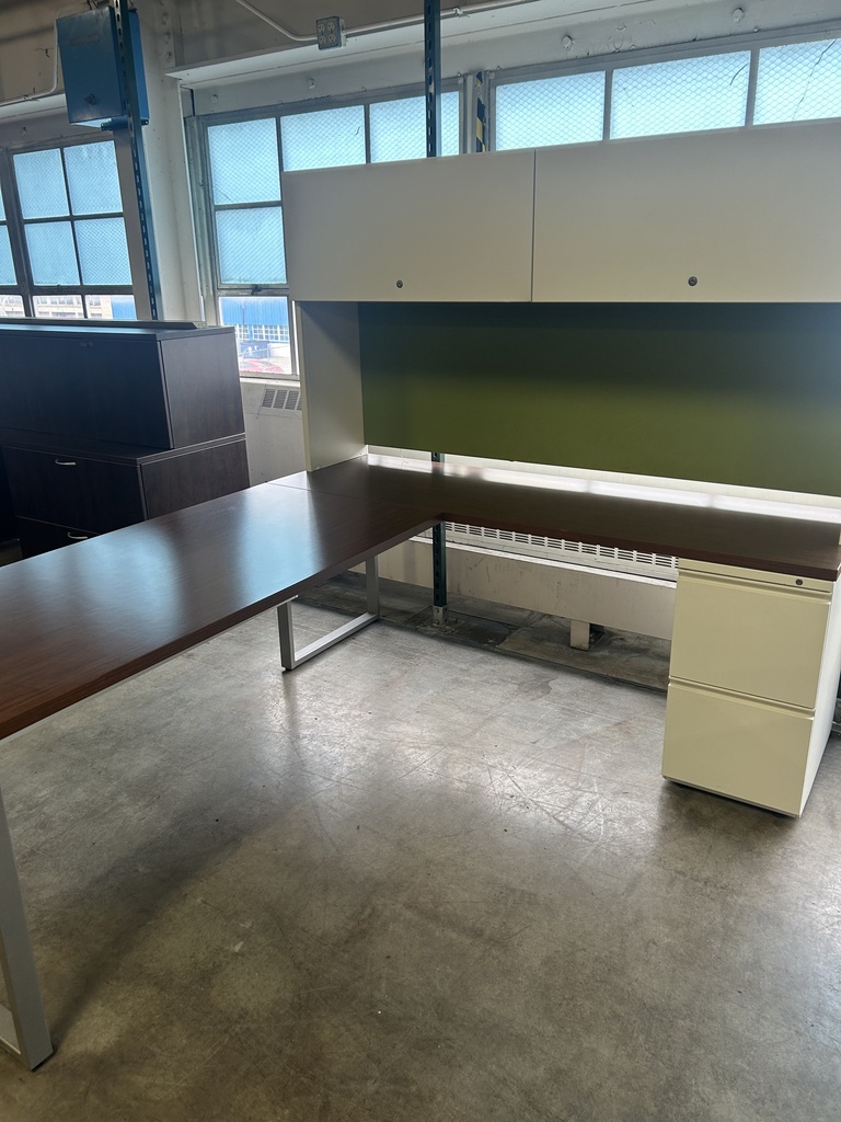 83x72 Herman Miller RH Single Ped L Desk w/Modesty Panel - Walnut & White 
