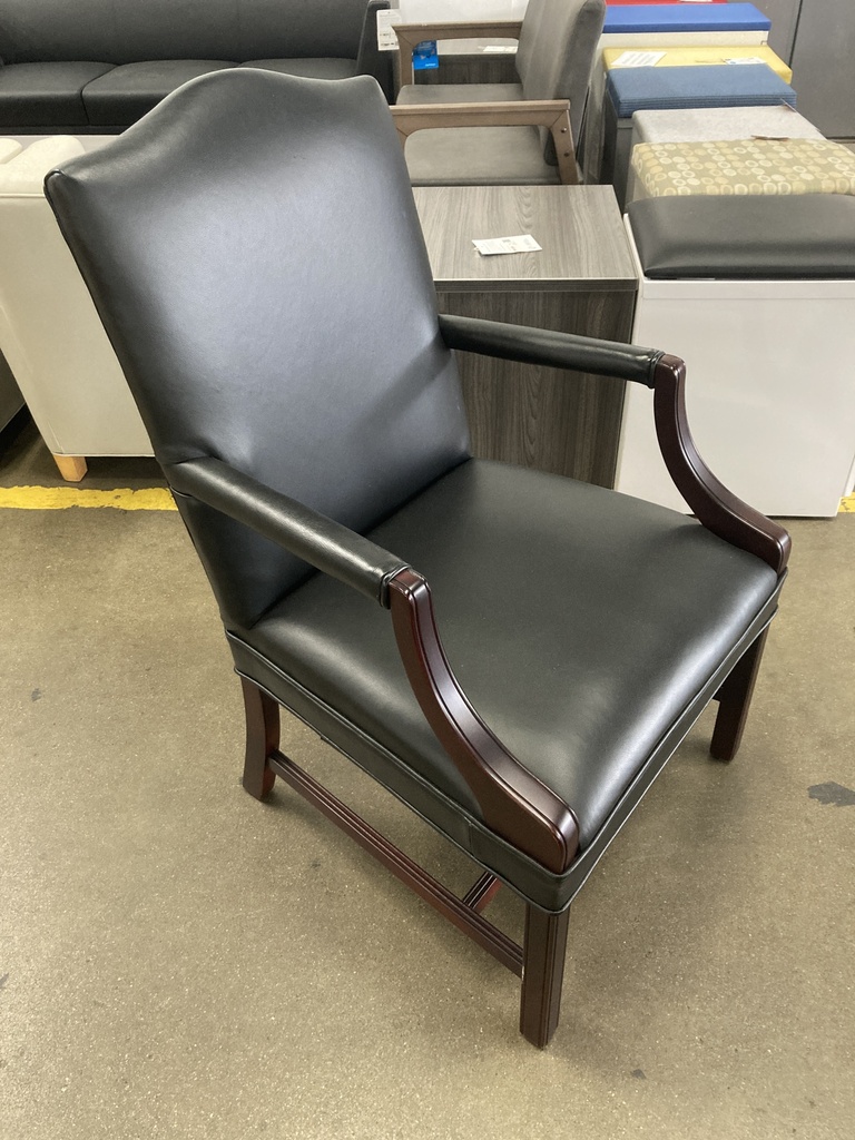 Black Leather Traditional Guest Chair Mahogany Frame 