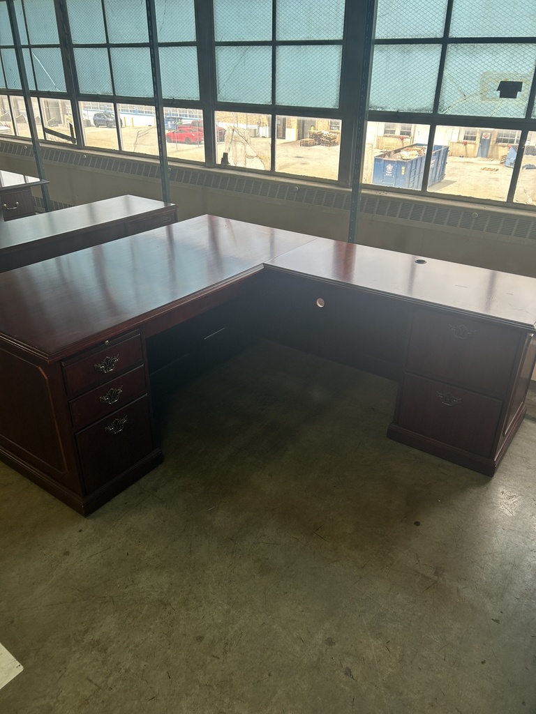 72x85 L-shaped Mahogany Hon National Desk