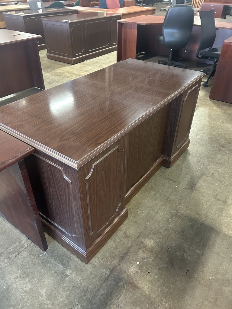 30x60 Dbl Ped Traditional Desk