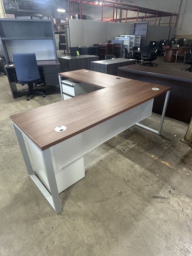 72x72 Hon LH L Shape - Walnut/Silver Base (Peds not included)