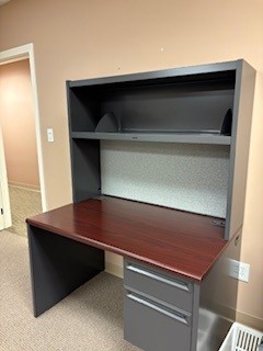 Hon 48"x 30" Single Ped Desk w/Hutch