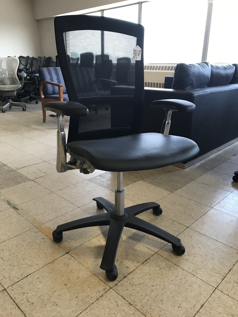 Knoll Life Task Chair Black 2D Fixed Arm - Mesh Back/Vinyl Seat
