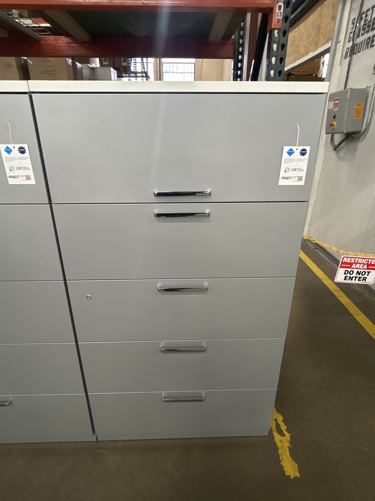 Steelcase 36" 5 High Silver File Cabinet W/White Top