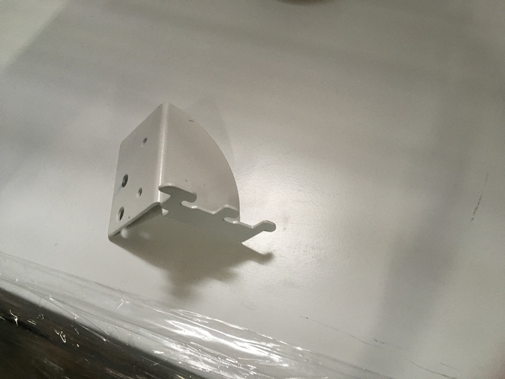 Surface Bracket (RH)