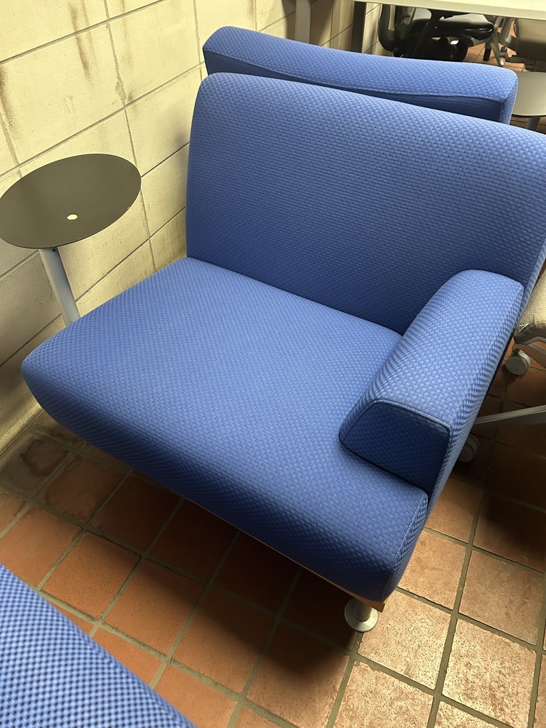 Wide Seat Blue Lobby Chair w/Tray