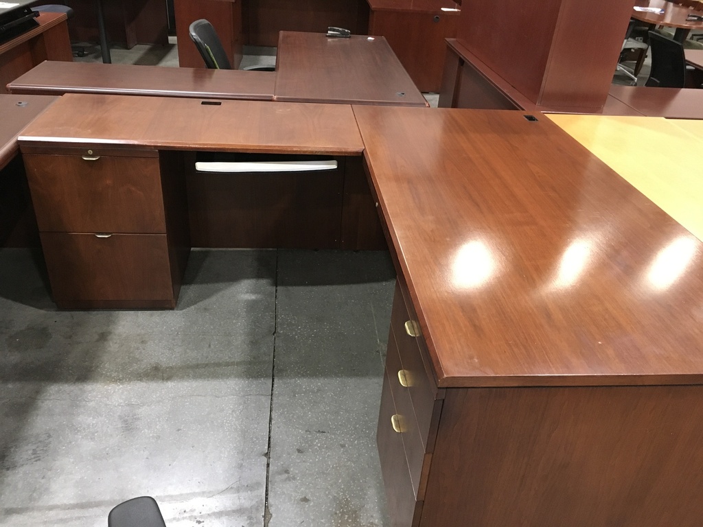 30x72 Steelcase L-Desk LH  Cherry 