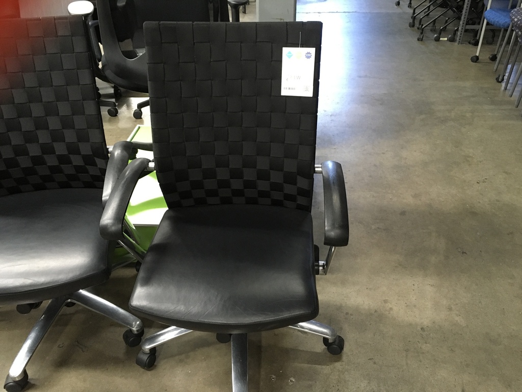 Davis Lucid Conference Chair