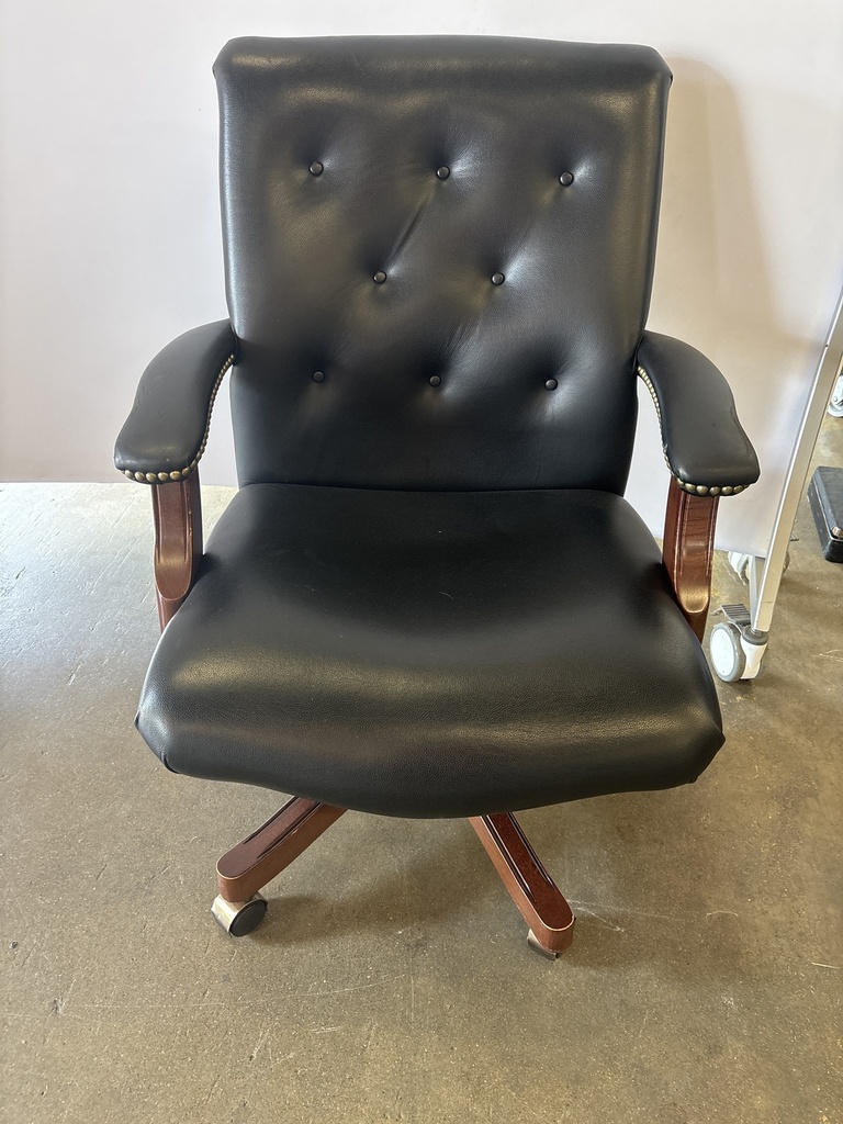 Leather Conference Chair - Traditional - Black (Hon)