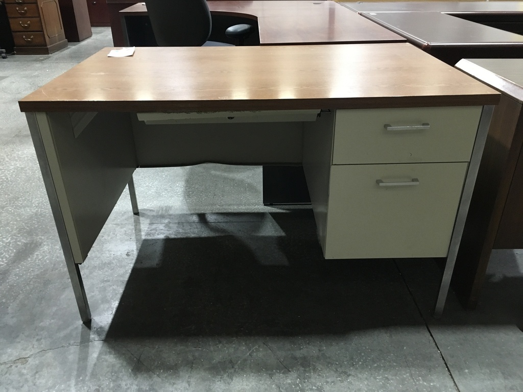48x30 SGL Ped Metal Desk