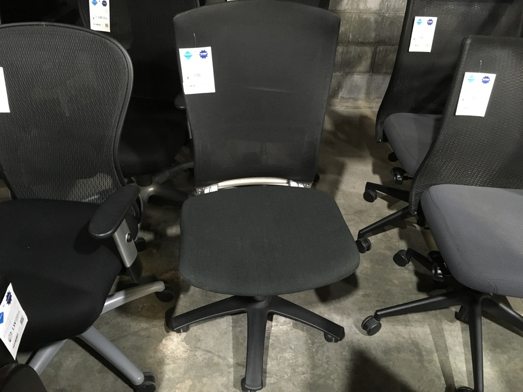 Knoll Task Chair Mesh Back no arms