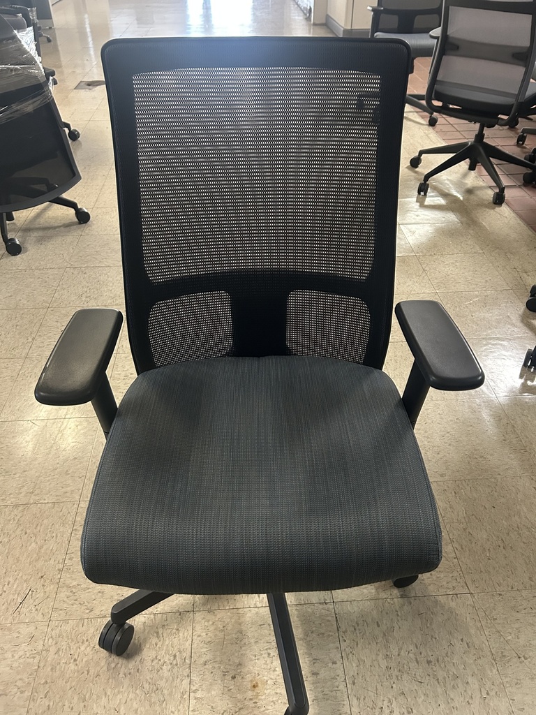 Sit on It Wit - Black Mesh Back w/Onyx Strip / Dark Grey Seat