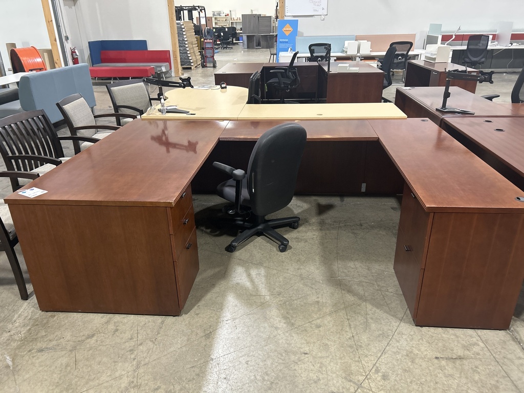 National Cherry 36"x72" U Group, RH