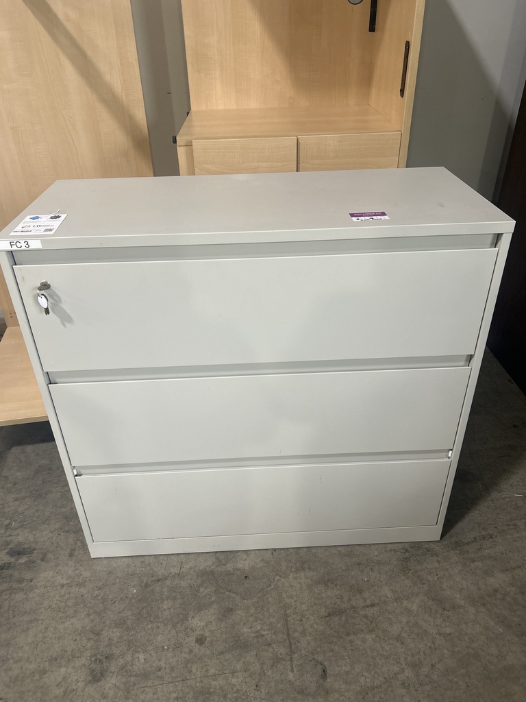 42" Steelcase File Cabinet - 3 Drawer, putty