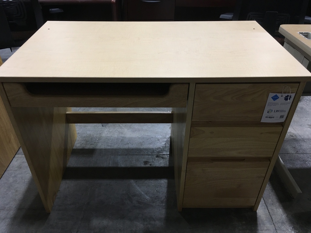 Student Desk Oak 24x42