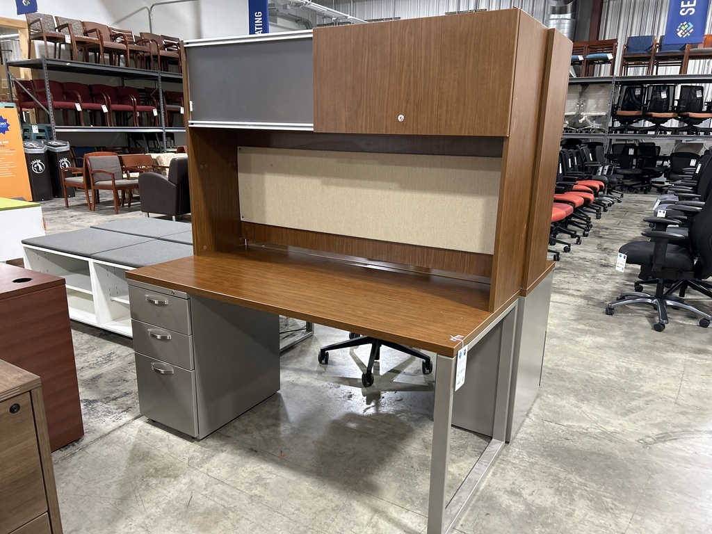 Herman Miller 30x60 Single Ped Desk w/Hutch - Walnut Top, Silver Metal Base - no modesty panel