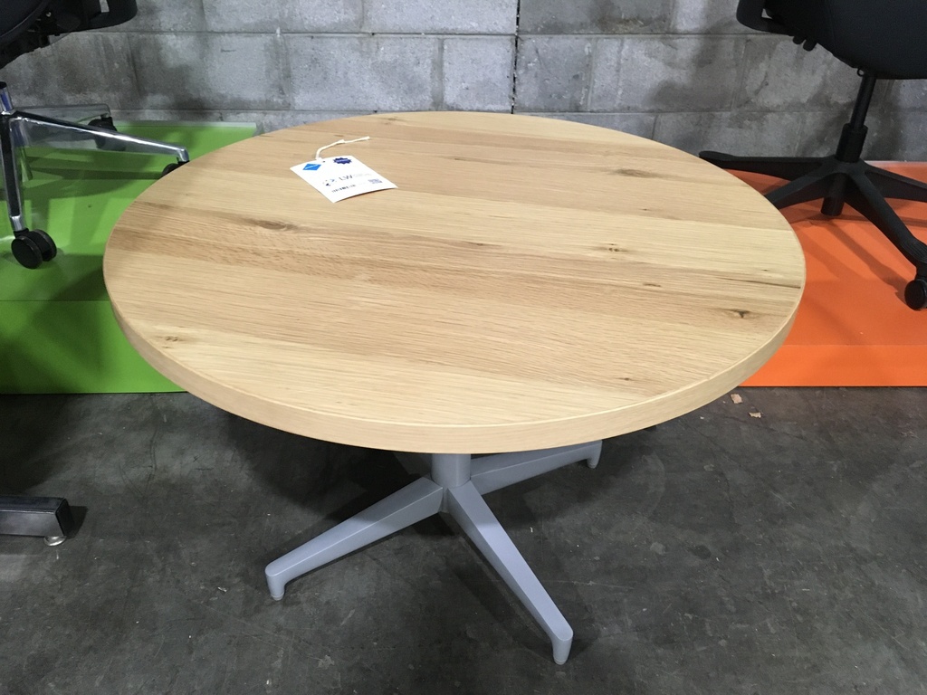 30 " Round sit on it coffee table
