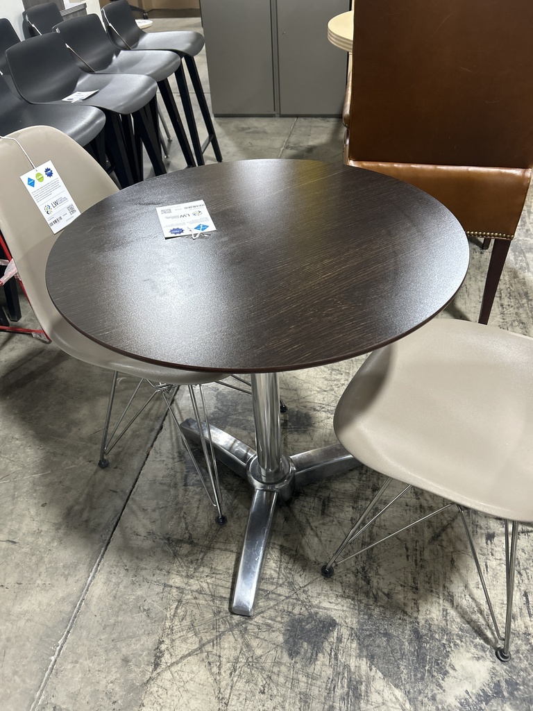 27" Walnut Round Table