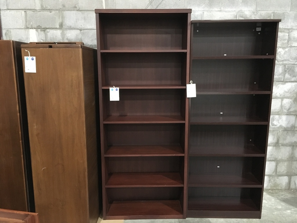 84" Mahogany Bookcase