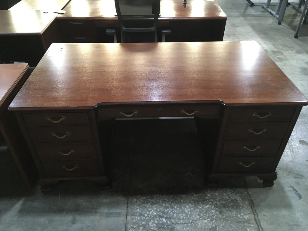 Traditional Desk Mahogany 36"x70"