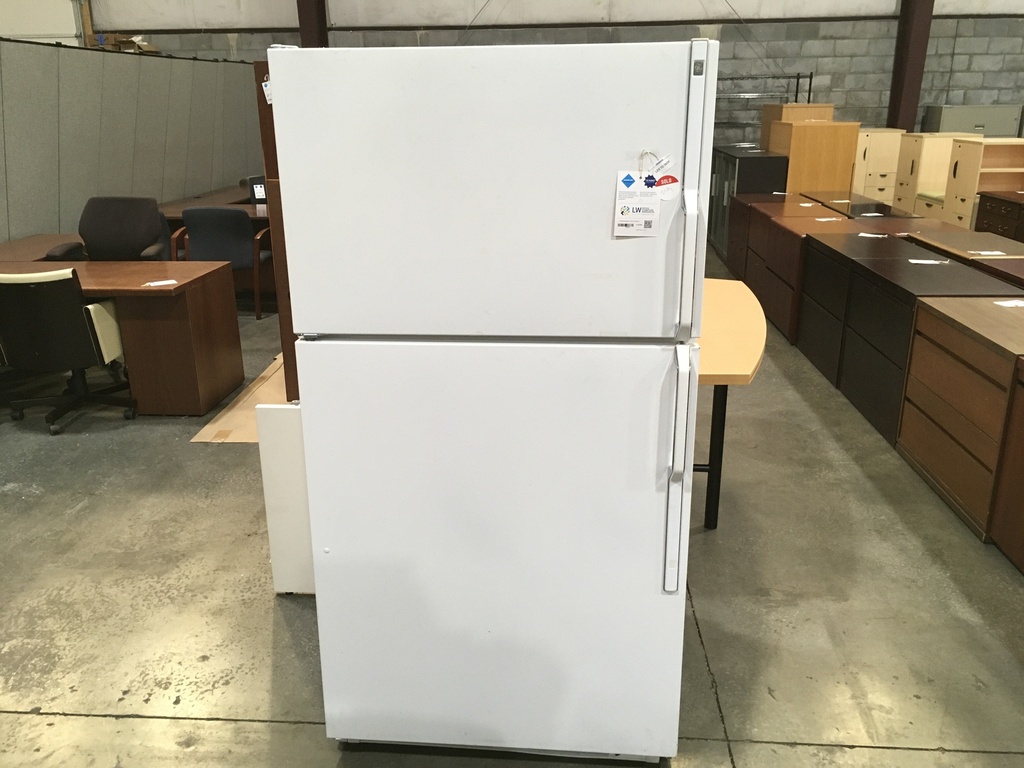 GE White Refrigerator 2 Door Top Freezer