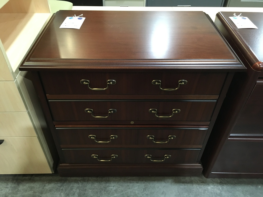 2 Drawer Traditional Lateral 32" Cherry