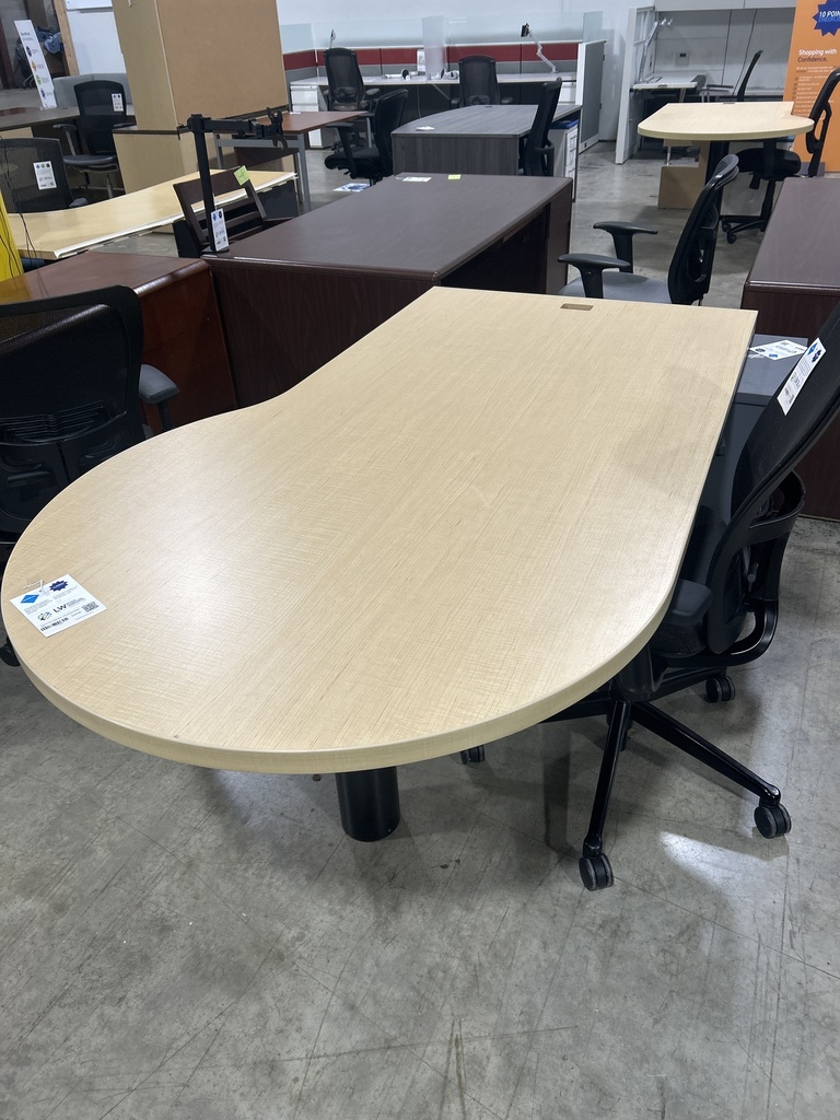 72" Maple P-Top Desk