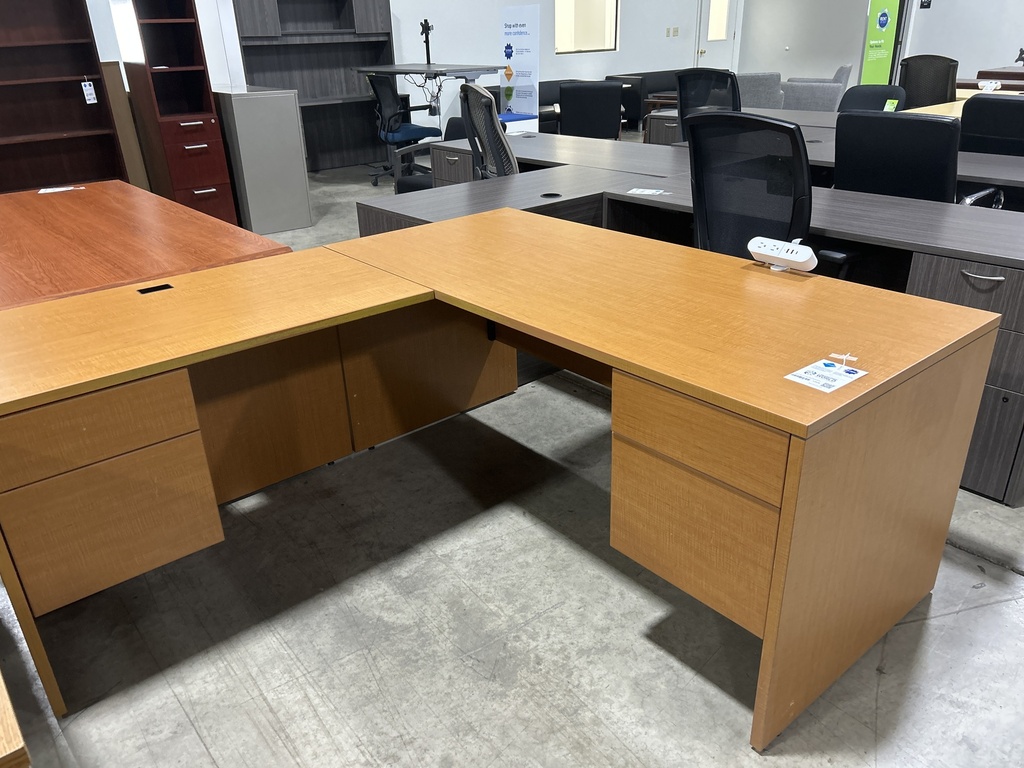 66x72" Hon LH L Shape Desk, Dbl Ped Honey