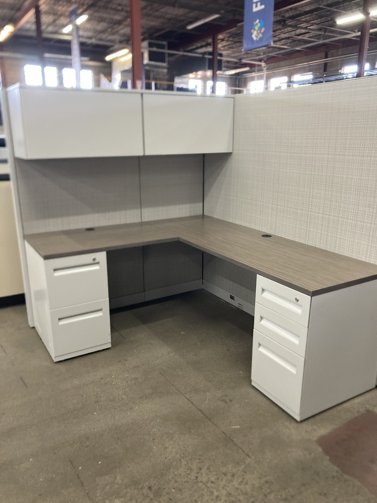 5x6 Steelcase Answer work station (BBF, FF, 60"Overhead Storage, Task Light)