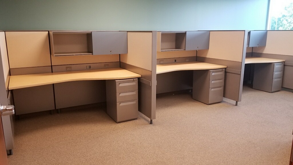 6x4 Herman Miller Canvas Stations 