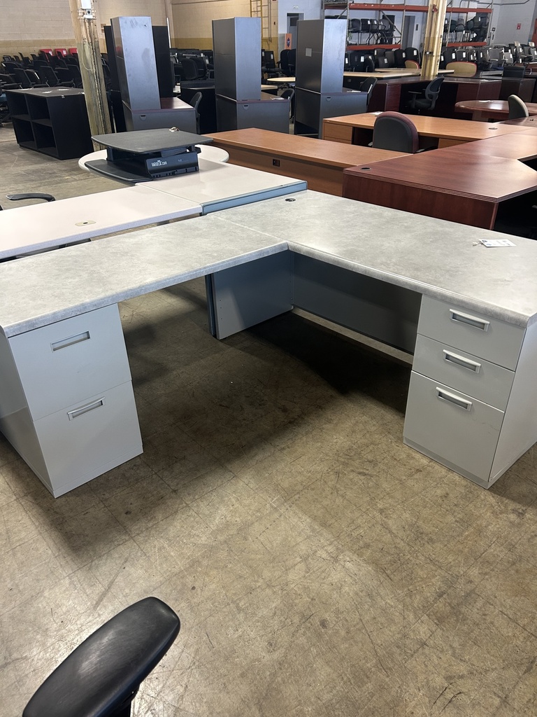30x66 Steelcase Dbl Ped L Desk - Gray w/Metal Base 