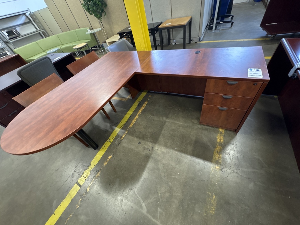 36x72 D-Top L-Desk RH (Cherry)