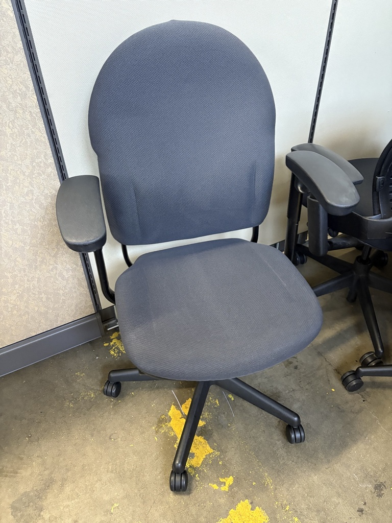 Steelcase task chair, adjustable arms, Charcoal fabric, Black Frame