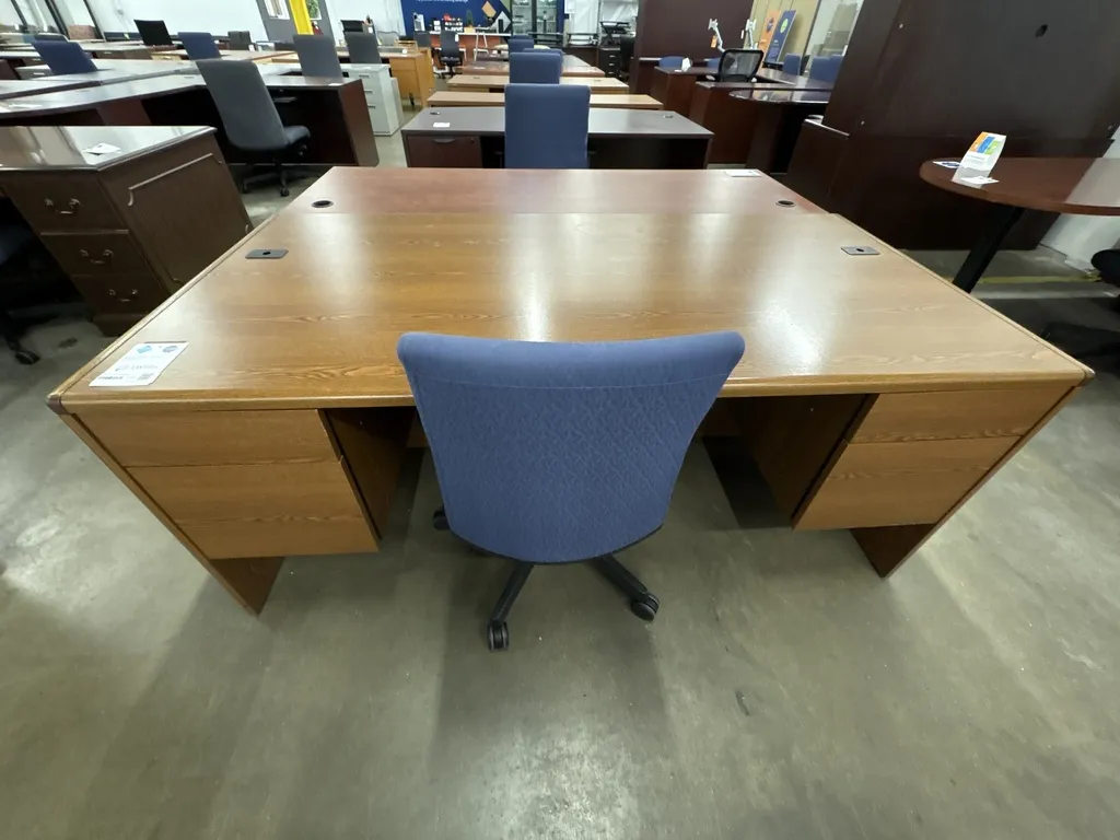 Hon 10700 series 36x72 Double Ped Desk (Oak)