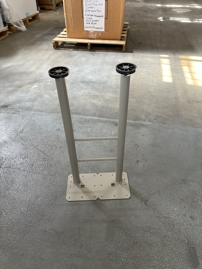 24"deep H leg, white, light tone