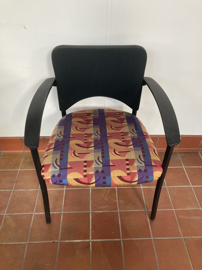 Side Chair- Pattern Seat Black Back