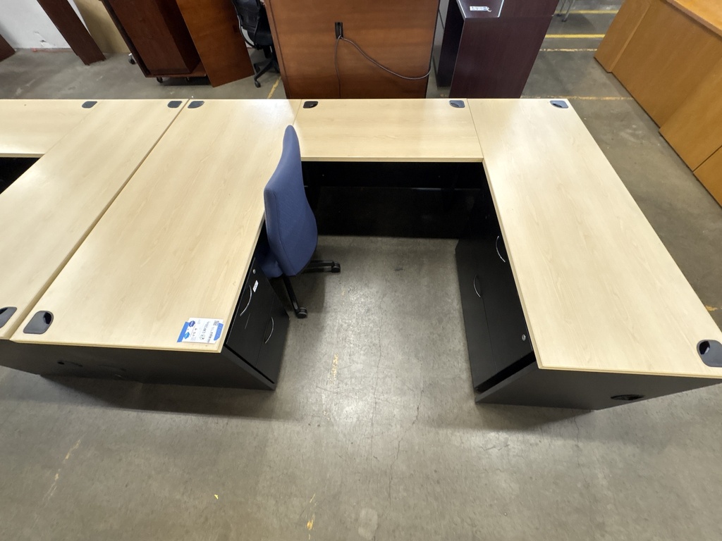 66"x 96" Haworth U-Group (RH) Blonde & Black (reversible)