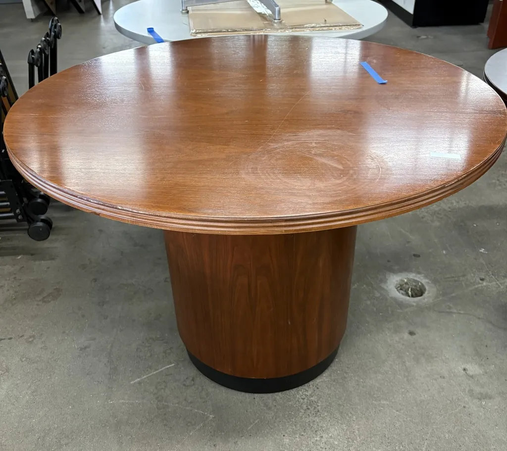  42" Table - Caramel maple veneer, and cylinder Base