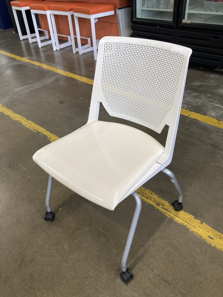 Haworth Very MP Chair with White Vinyl Seat