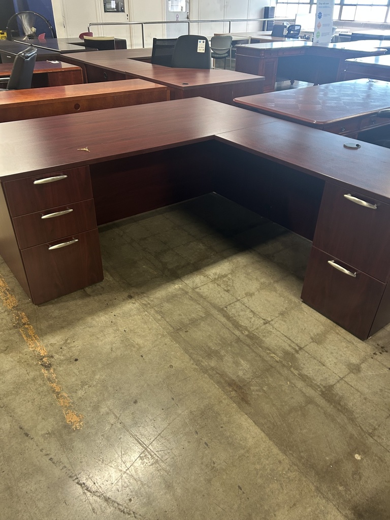 72x74 RH L Shape Desk / Dbl Full Ped - Mahogany 