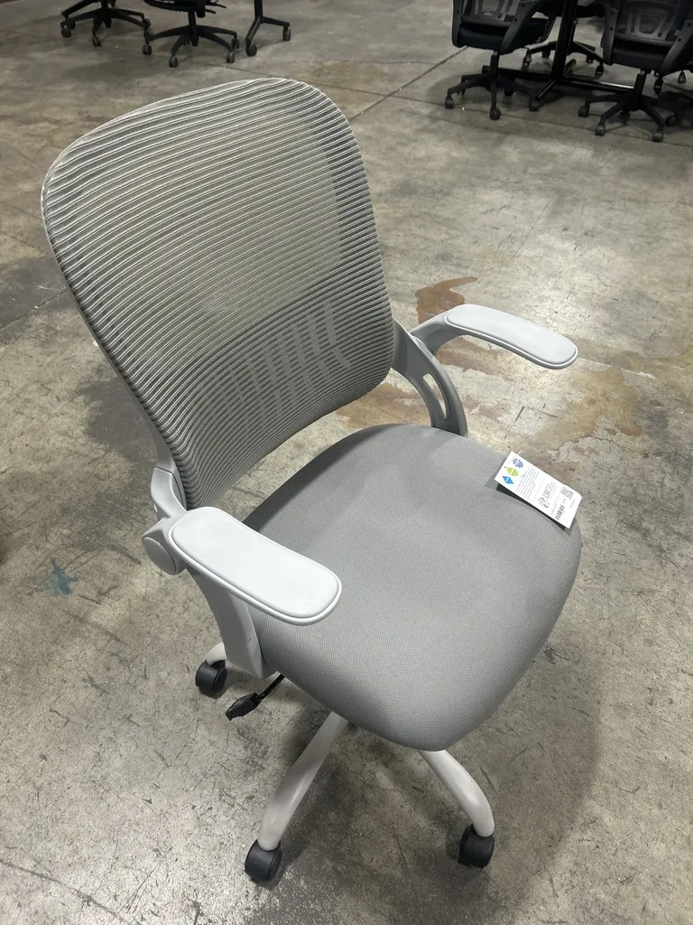 Mesh Back Grey Task Chair