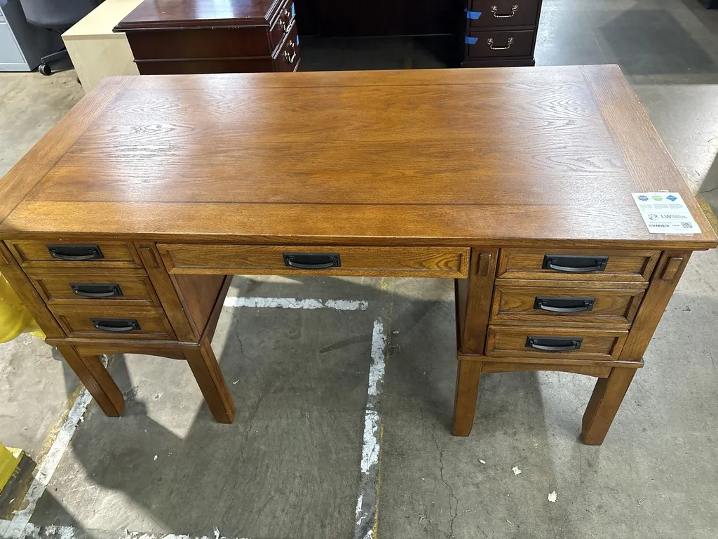 30X60 Double Drawer Leg Desk (Oak)