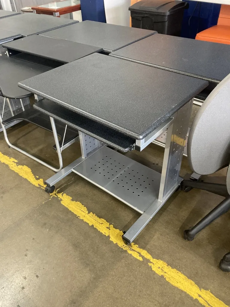 30"x 24" Mobile Media Cart 