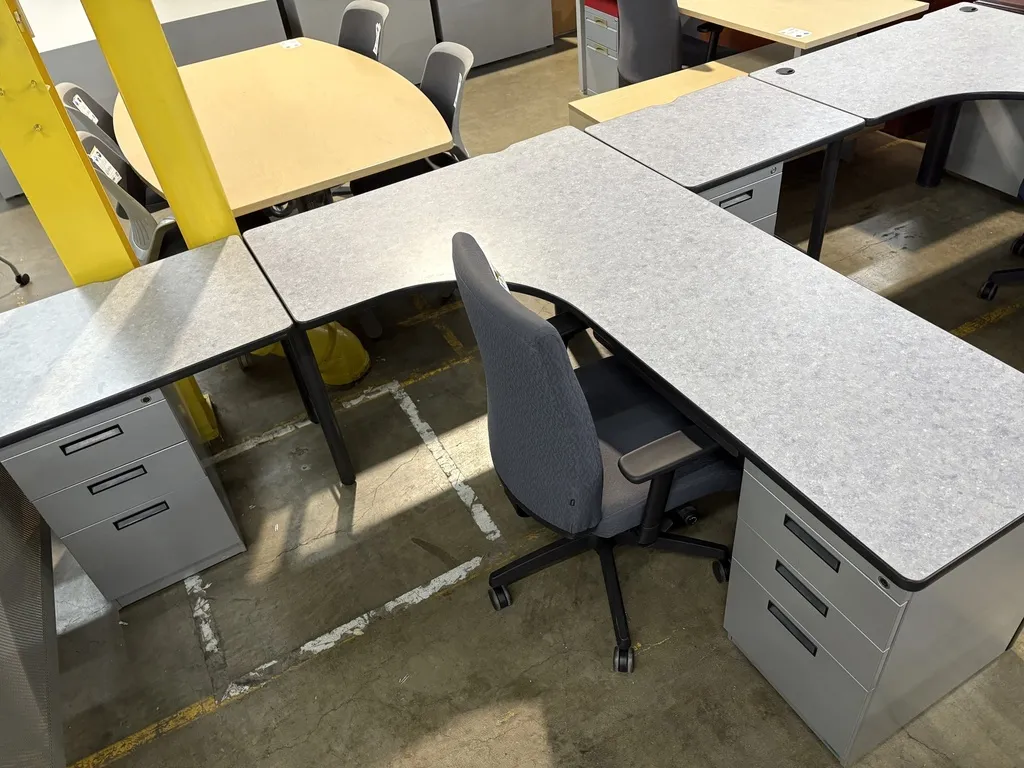 Modular Left Handed L-desk, DP, 78" X 78" X 24"