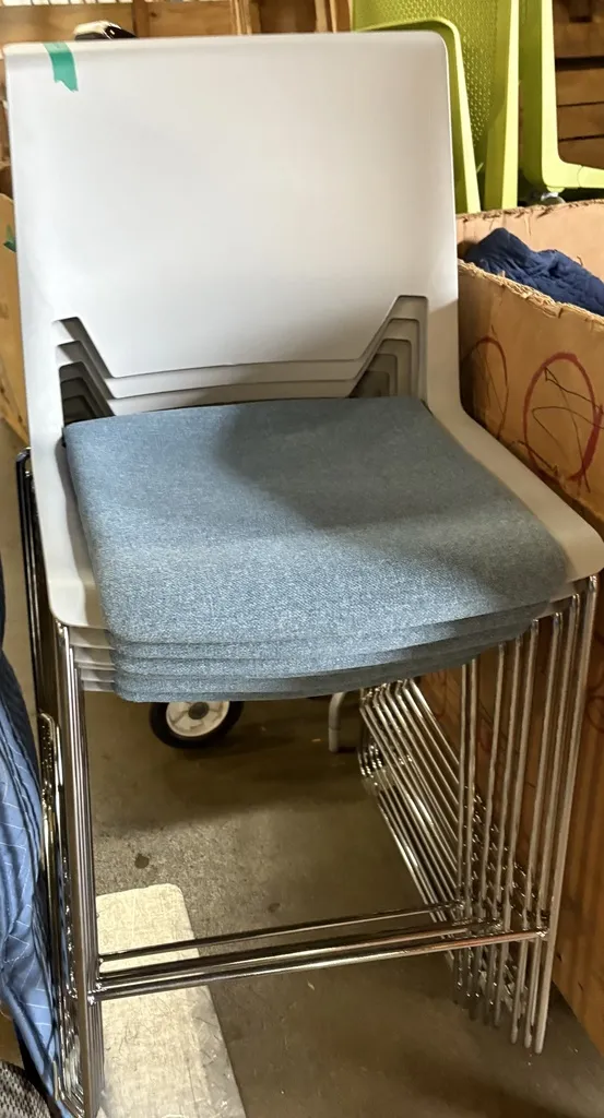 Haworth Very series, Stool, Grey thermoplastic, Blue seat fabric, armless, silver frame