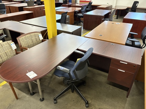 Euroline 30X71 D-Top w/42" LH return Sgl ped Mah  