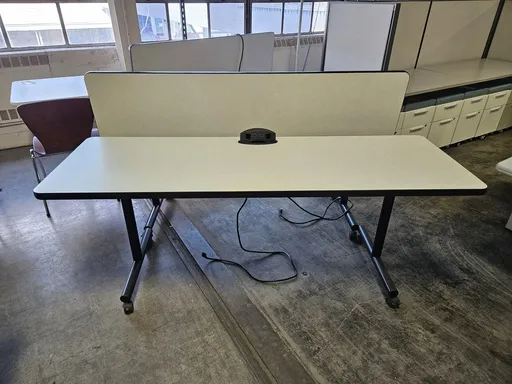 Nesting Table w power module