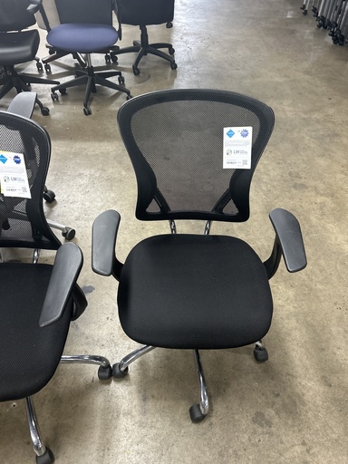 Black Mesh Back Task Chair